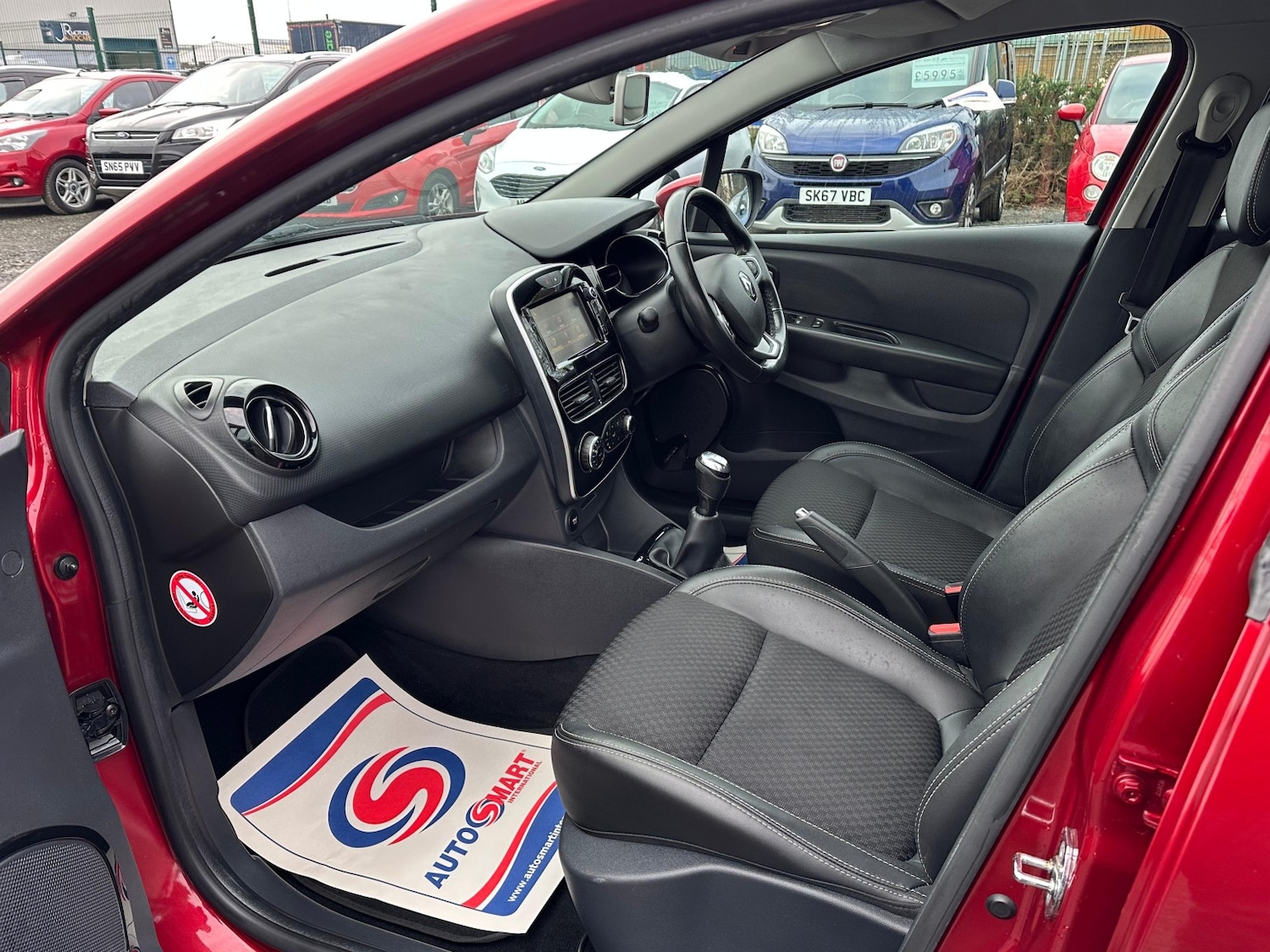 Used Renault Clio 2017 for sale - 76762163: Photo 13