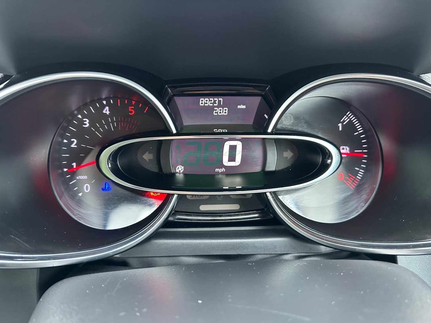 Used Renault Clio 2017 for sale - 76762163: Photo 17