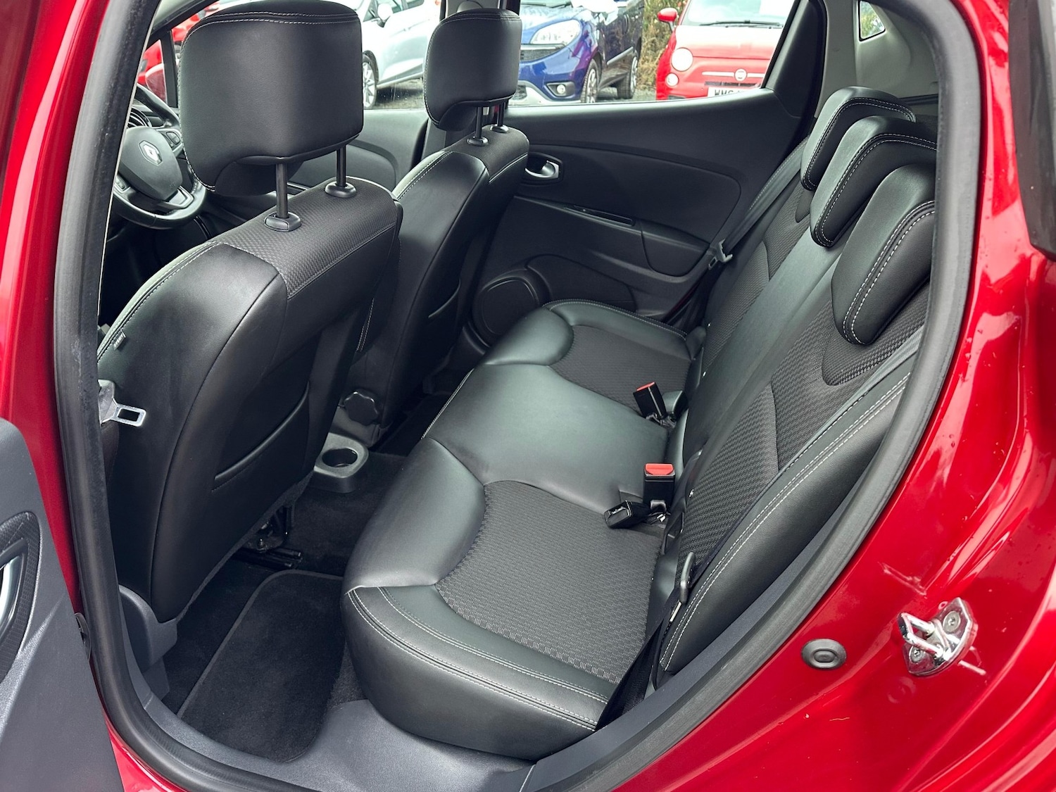 Used Renault Clio 2017 for sale - 76762163: Photo 26