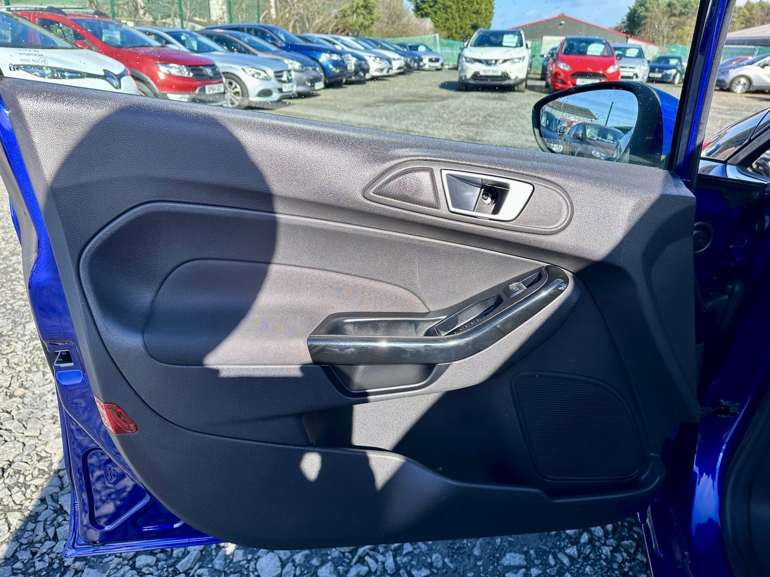 Used Ford Fiesta 2015 for sale - 78057095: Photo 24