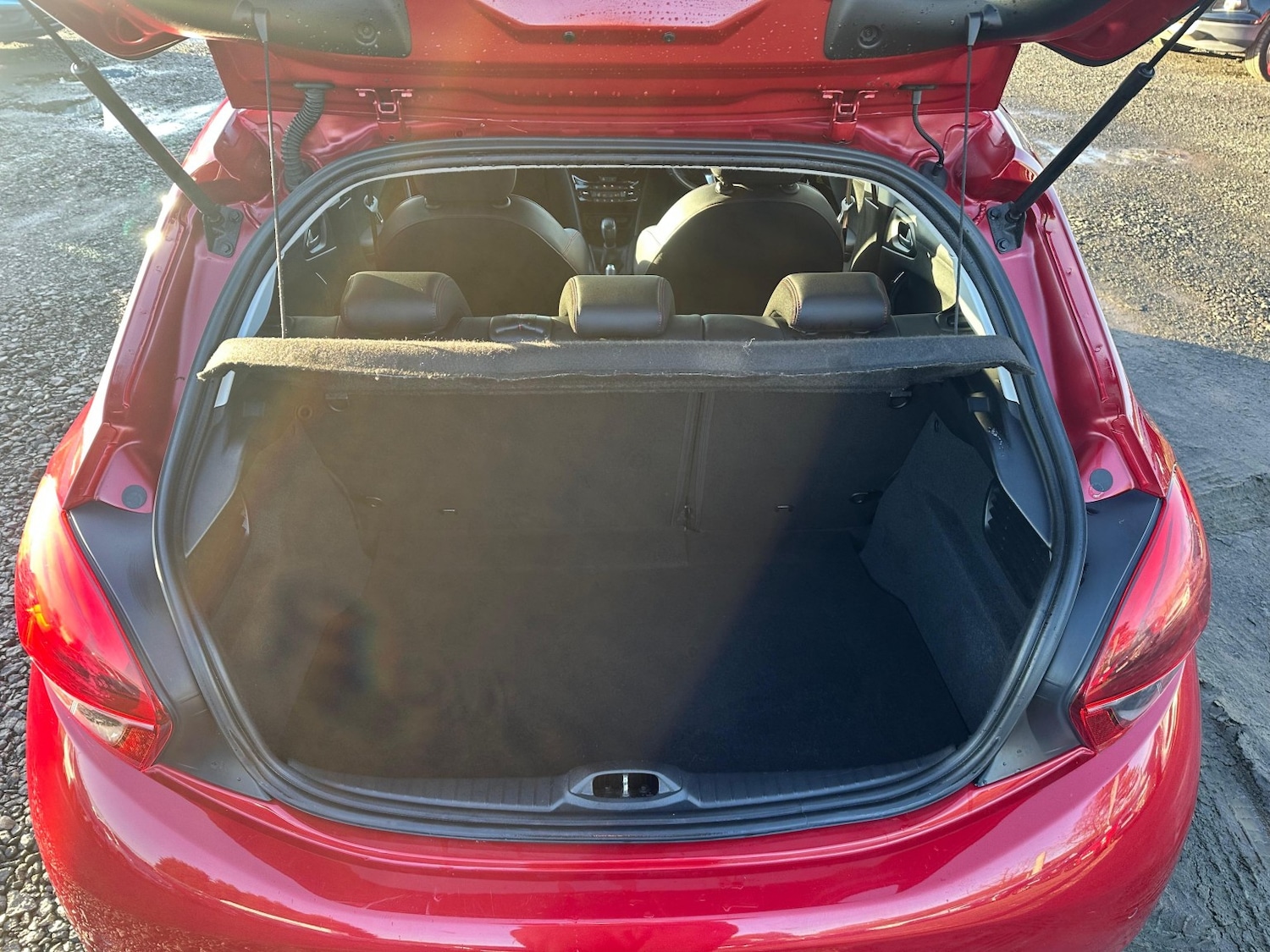 Used Peugeot 208 2017 for sale - 77014807: Photo 20