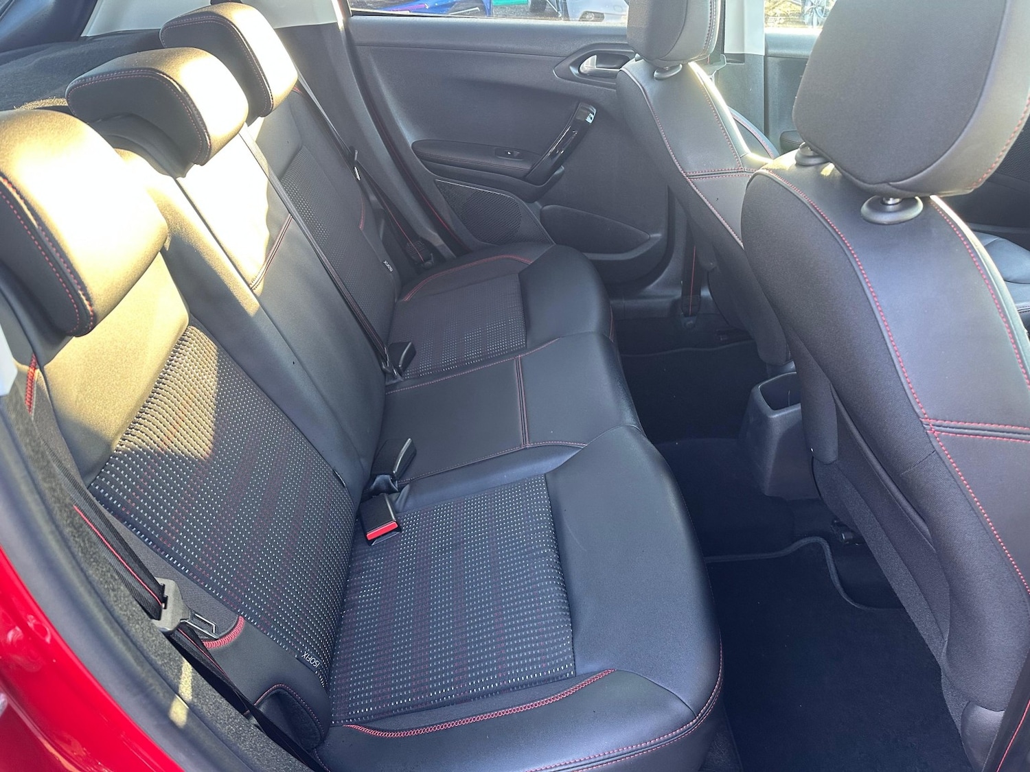 Used Peugeot 208 2017 for sale - 77014807: Photo 21