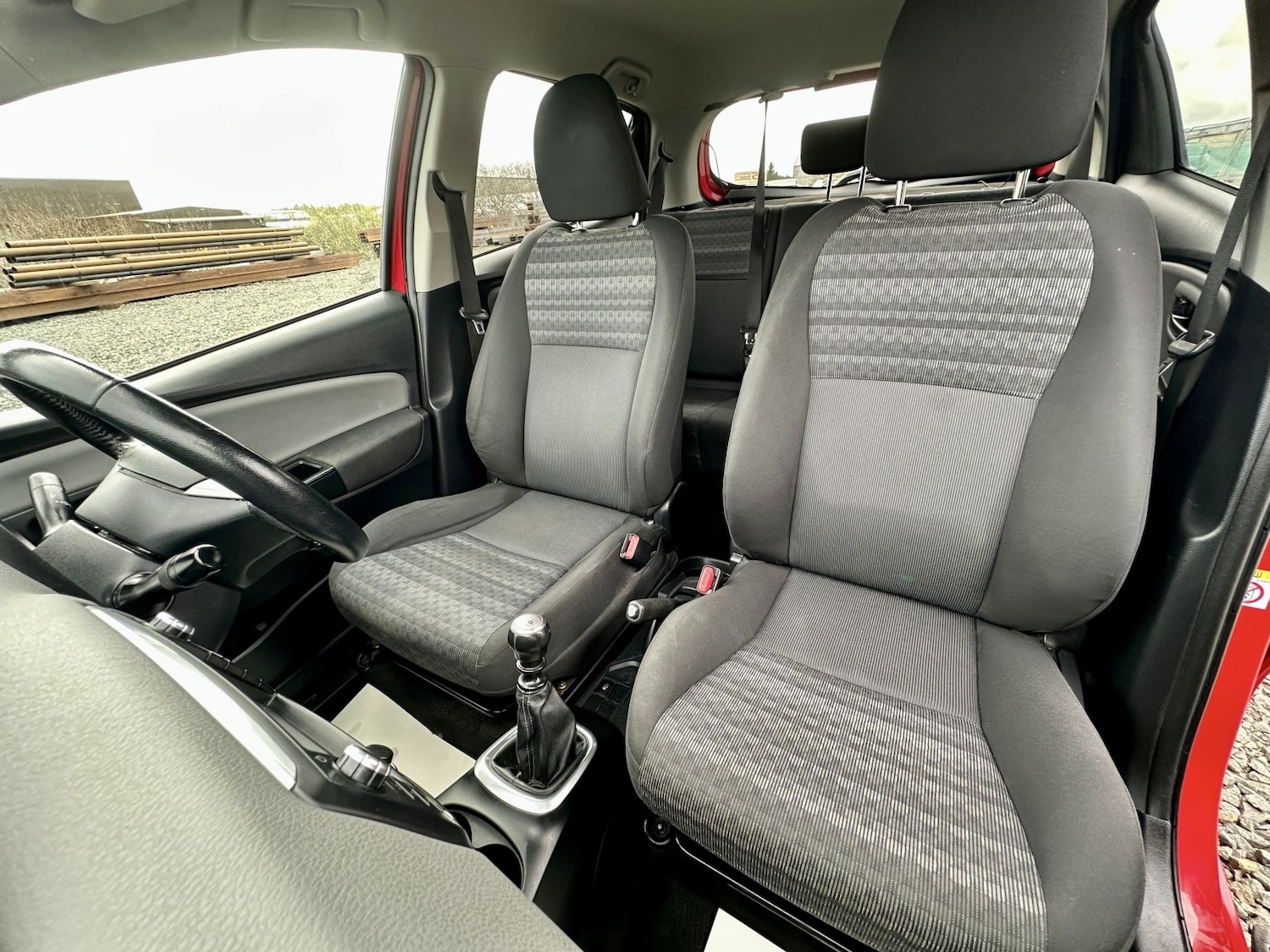 Used Toyota Yaris 2017 for sale - 78219599: Photo 13