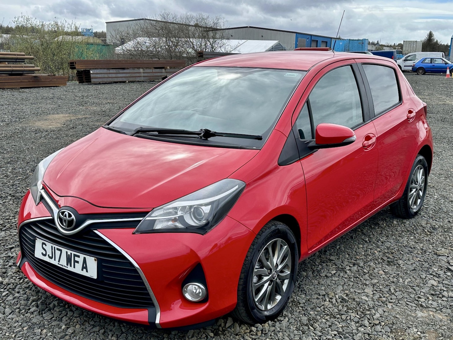 Used Toyota Yaris 2017 for sale - 78219599: Photo 4