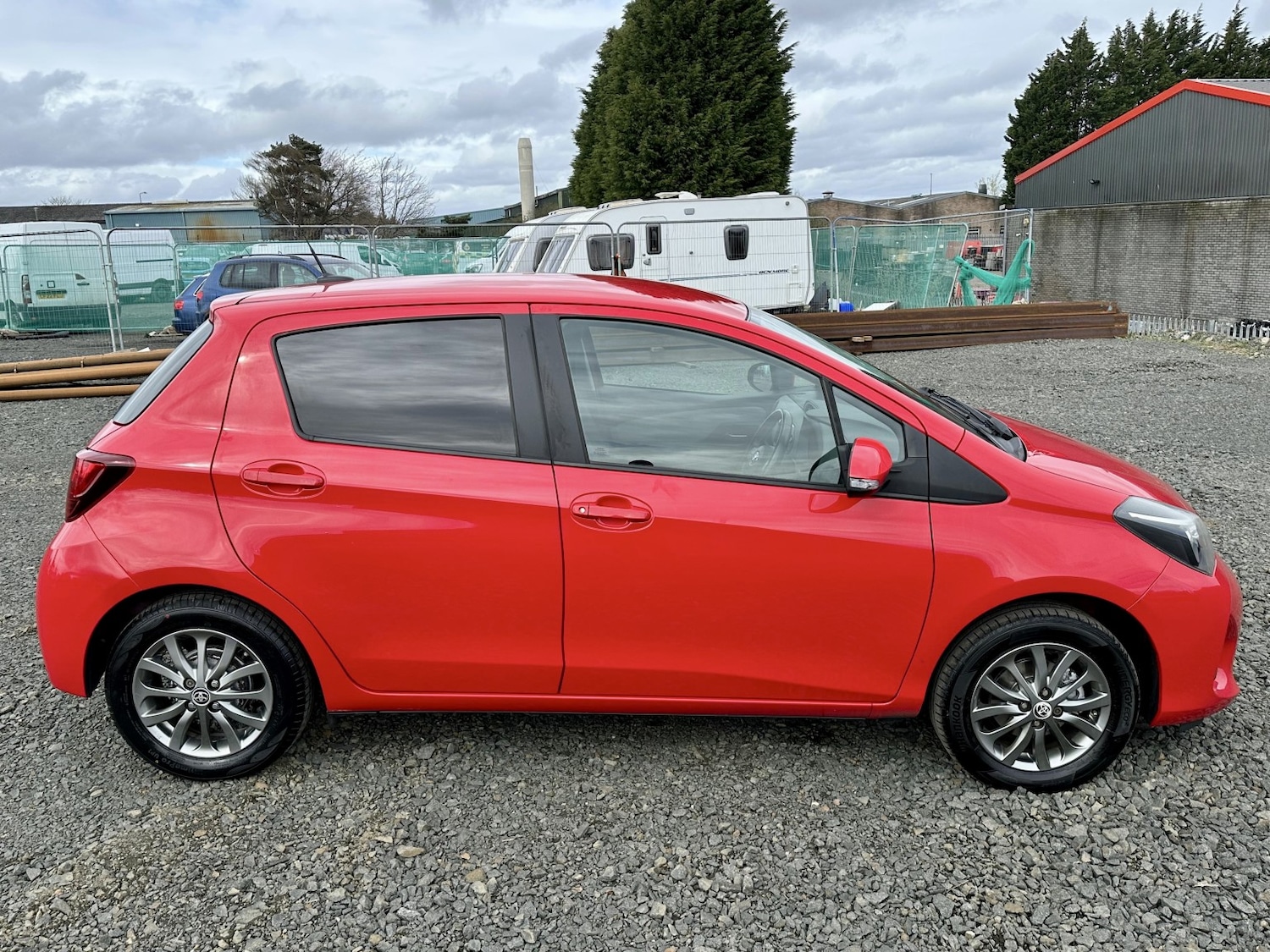 Used Toyota Yaris 2017 for sale - 78219599: Photo 7