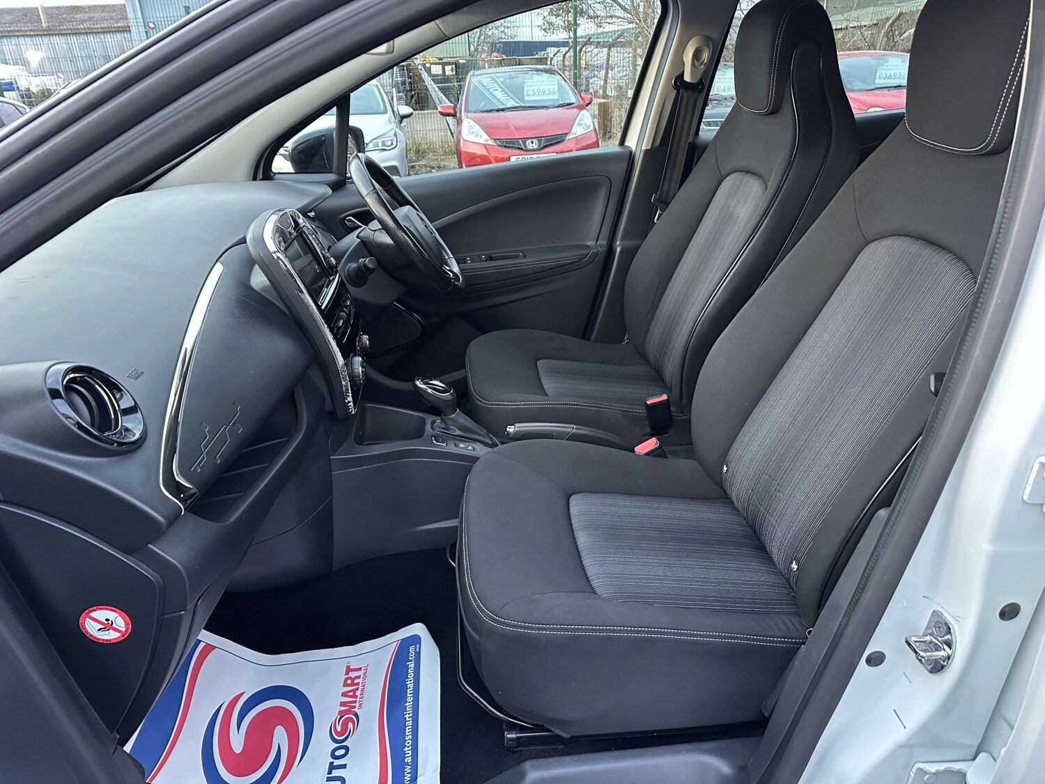 Used Renault Zoe 2019 for sale - 77616419: Photo 12