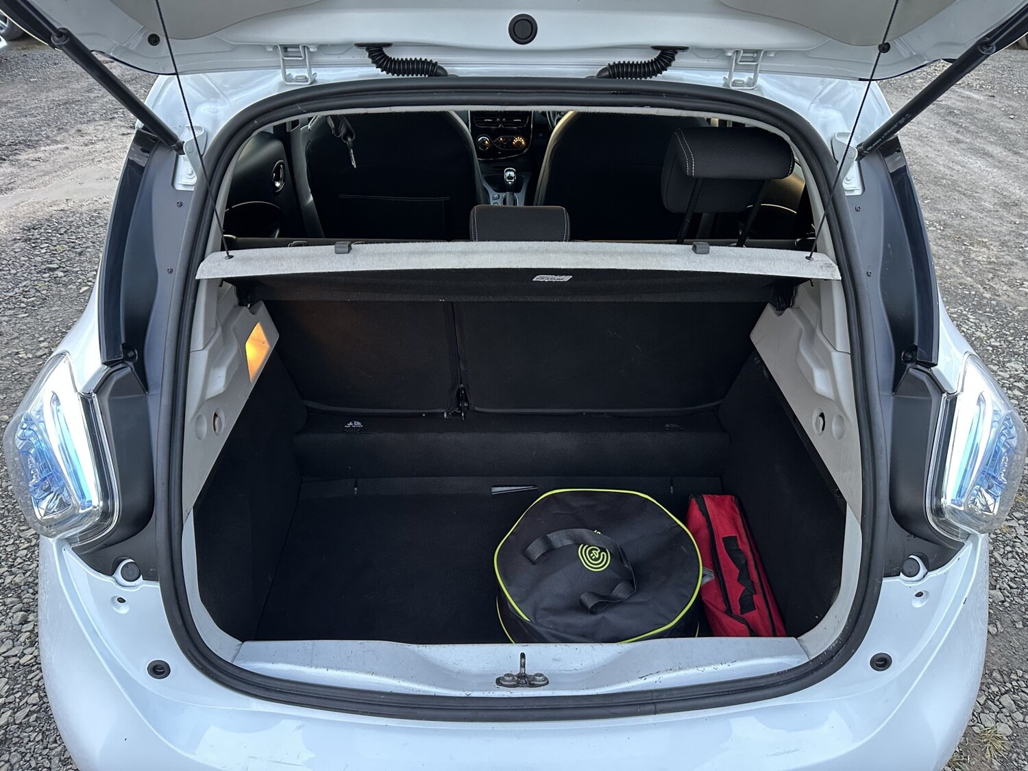 Used Renault Zoe 2019 for sale - 77616419: Photo 17