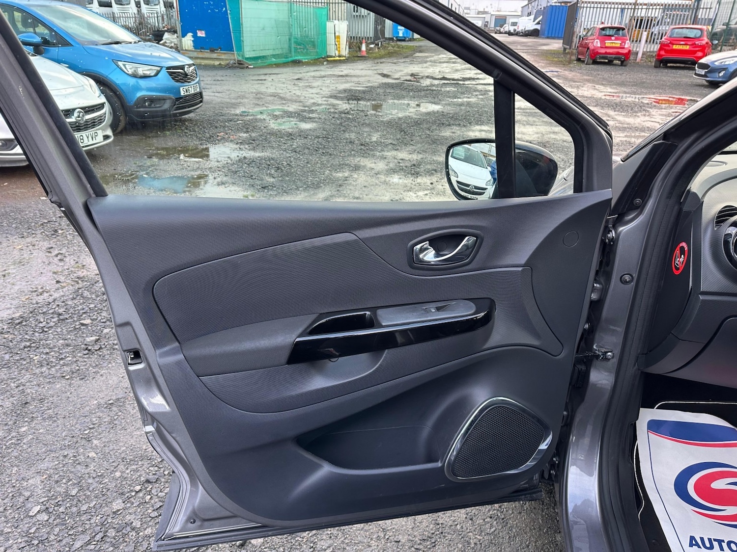 Used Renault Captur 2015 for sale - 77643840: Photo 20