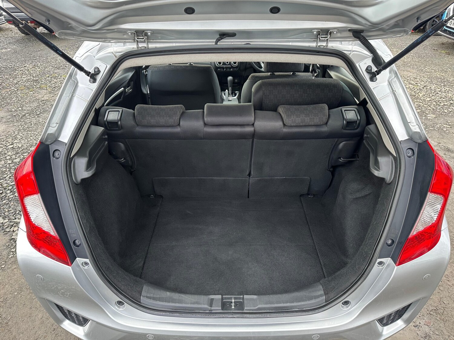 Used Honda Jazz 2015 for sale - 77370644: Photo 17