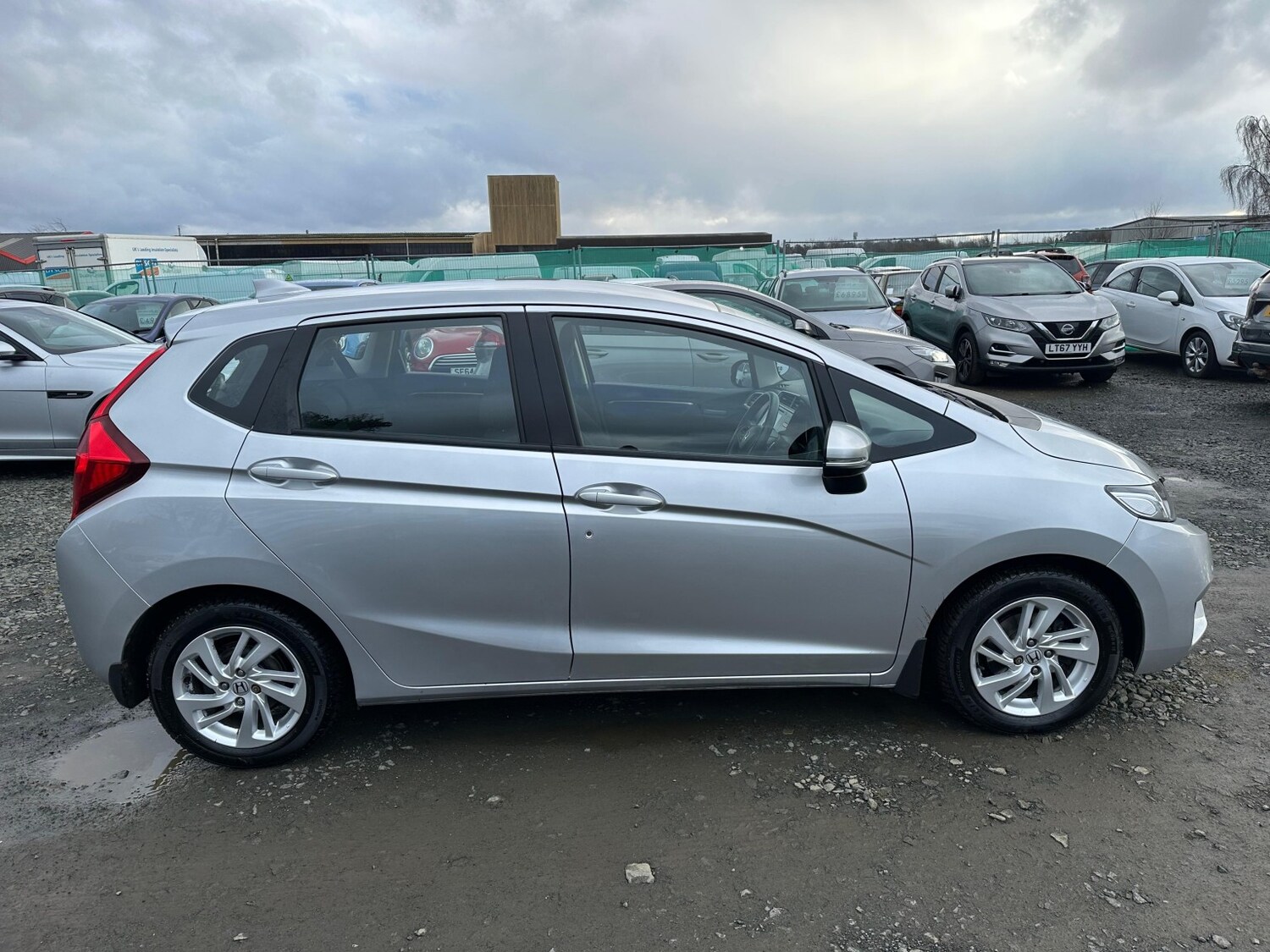 Used Honda Jazz 2015 for sale - 77370644: Photo 7
