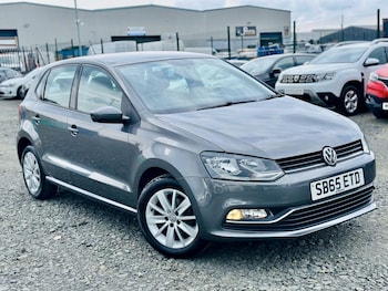 Used Volkswagen Polo 2015 for sale - 78475009: Photo