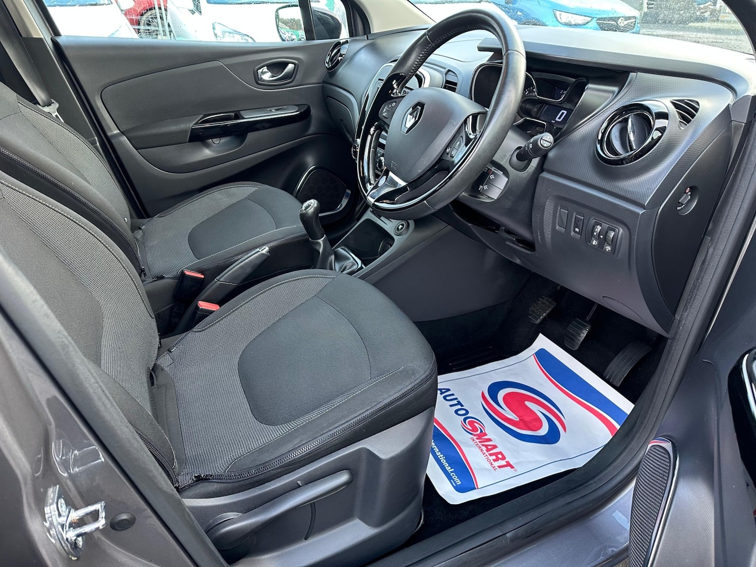 Used Renault Captur 2015 for sale - 77011772: Photo 16