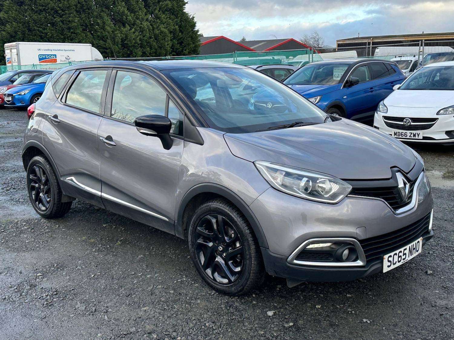 Used Renault Captur 2015 for sale - 77011772: Photo 6