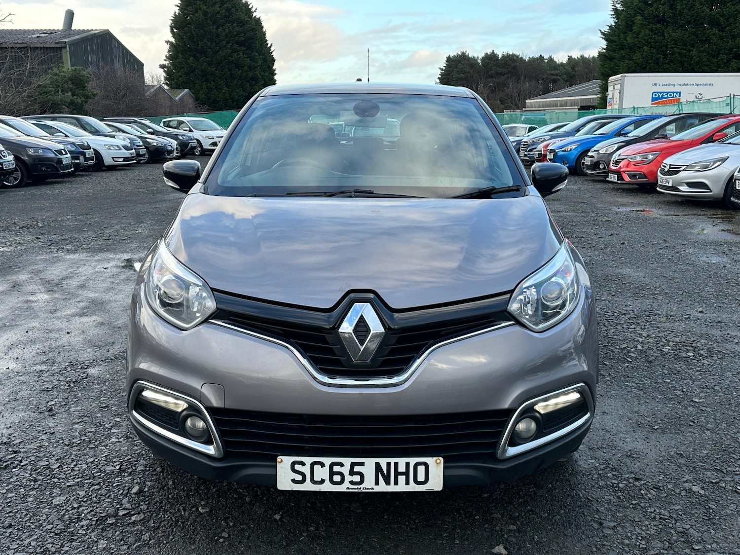 Used Renault Captur 2015 for sale - 77011772: Photo 8