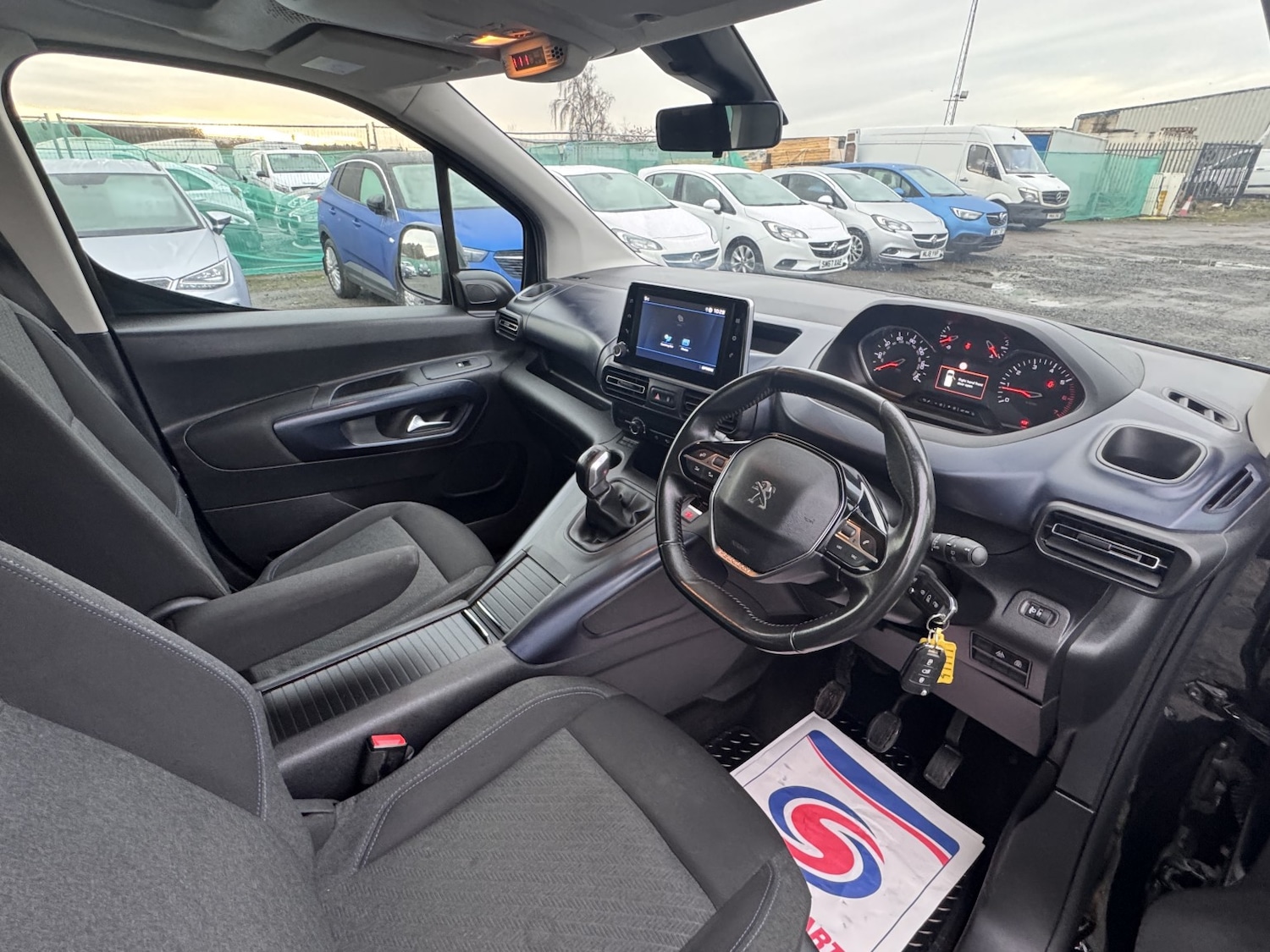 Used Peugeot Rifter 2020 for sale - 76951113: Photo 19