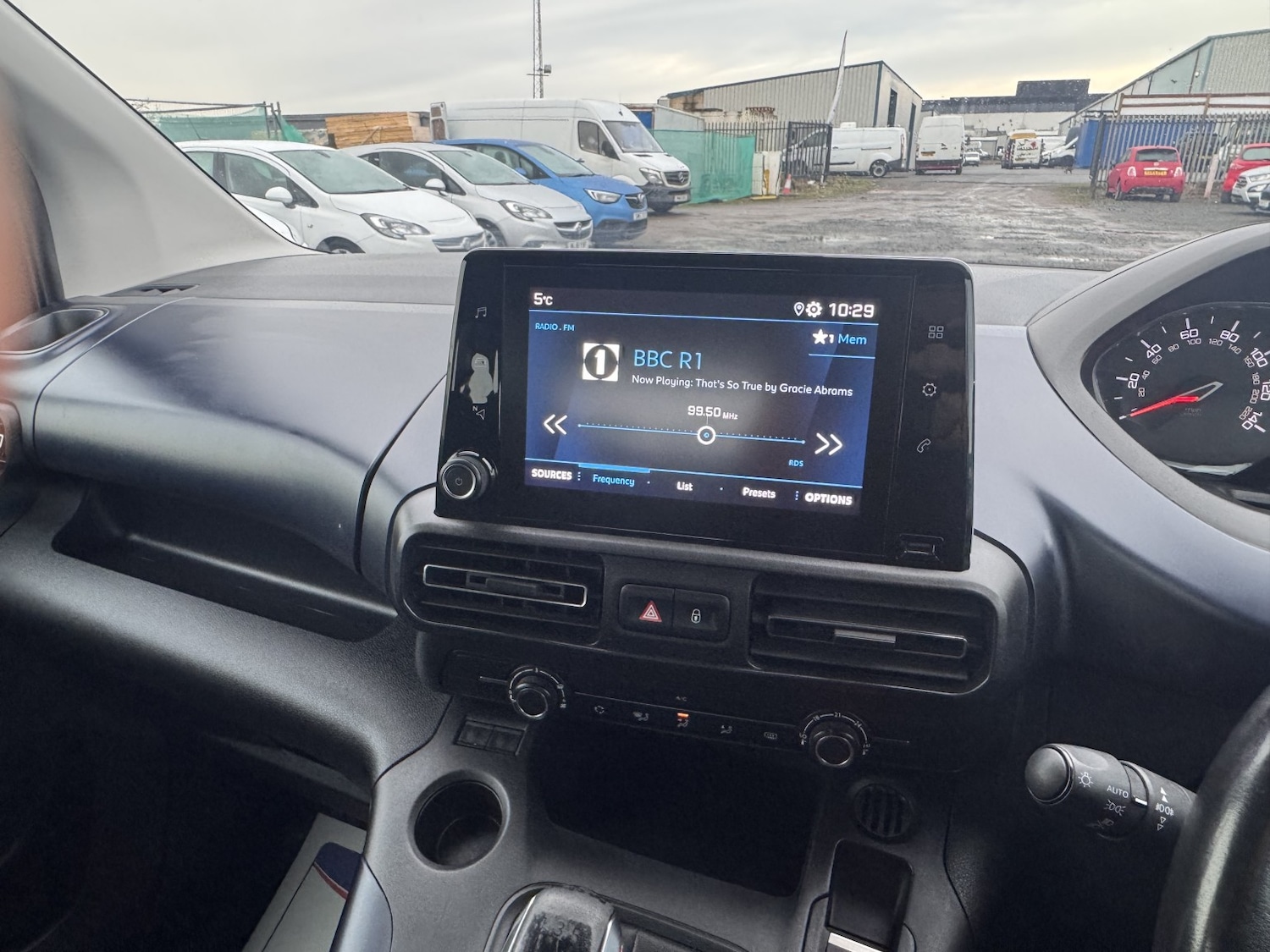 Used Peugeot Rifter 2020 for sale - 76951113: Photo 21