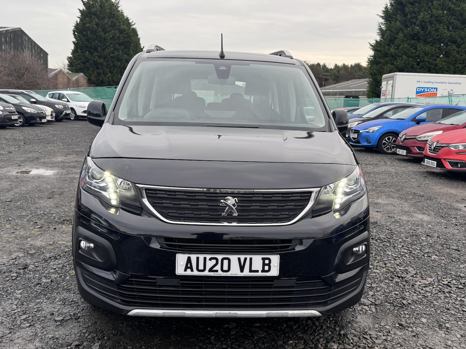 Used Peugeot Rifter 2020 for sale - 76951113: Photo 9