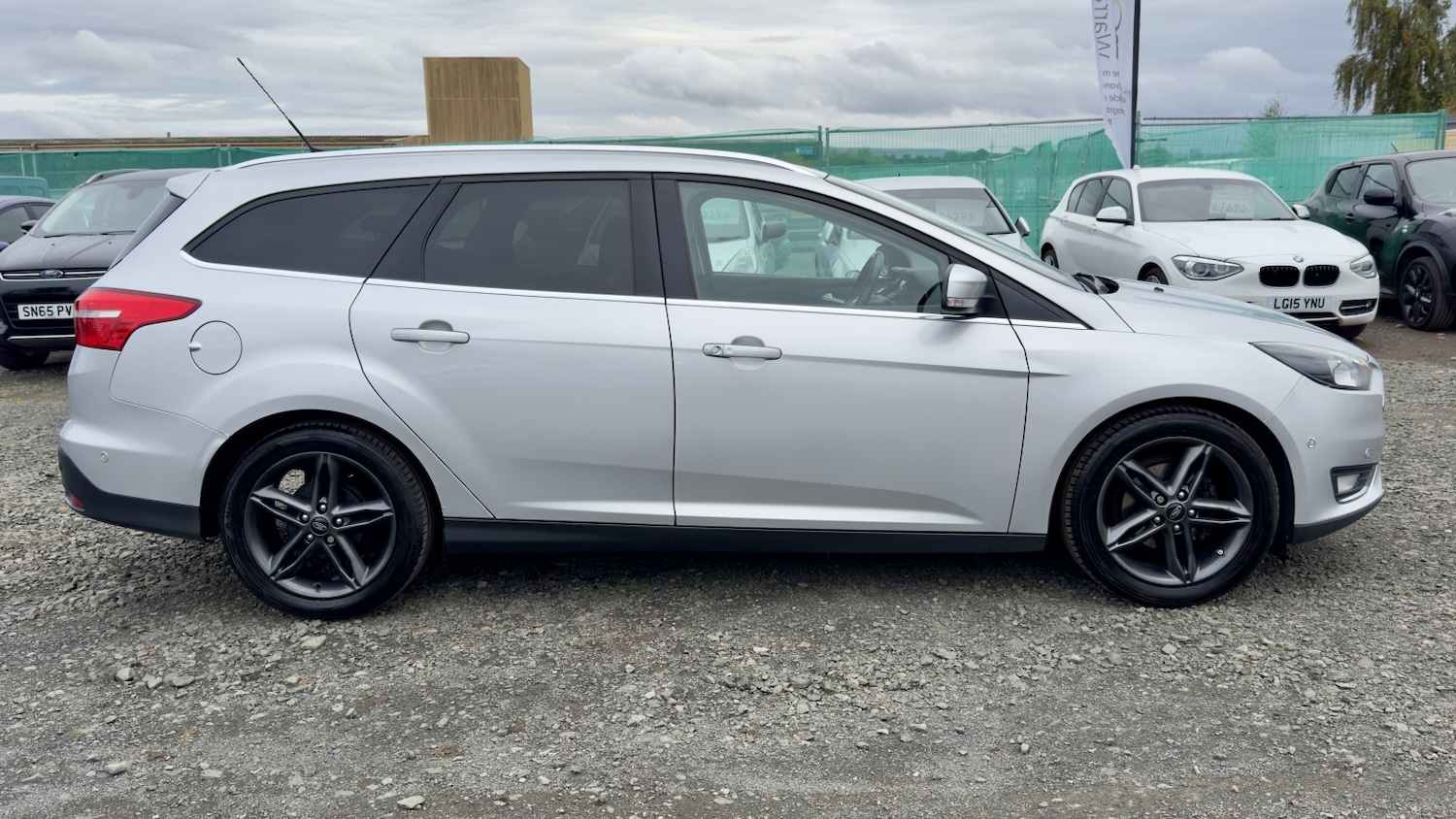 Used Ford Focus 2015 for sale - 76120267: Photo 9