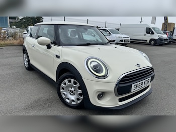 Used MINI Hatch 2019 for sale - 79360177: Photo