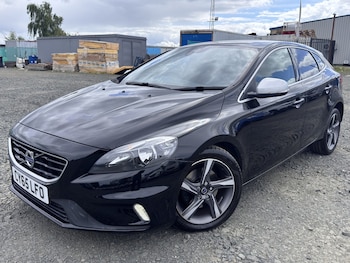 Used Volvo V40 2015 for sale - 78826018: Photo