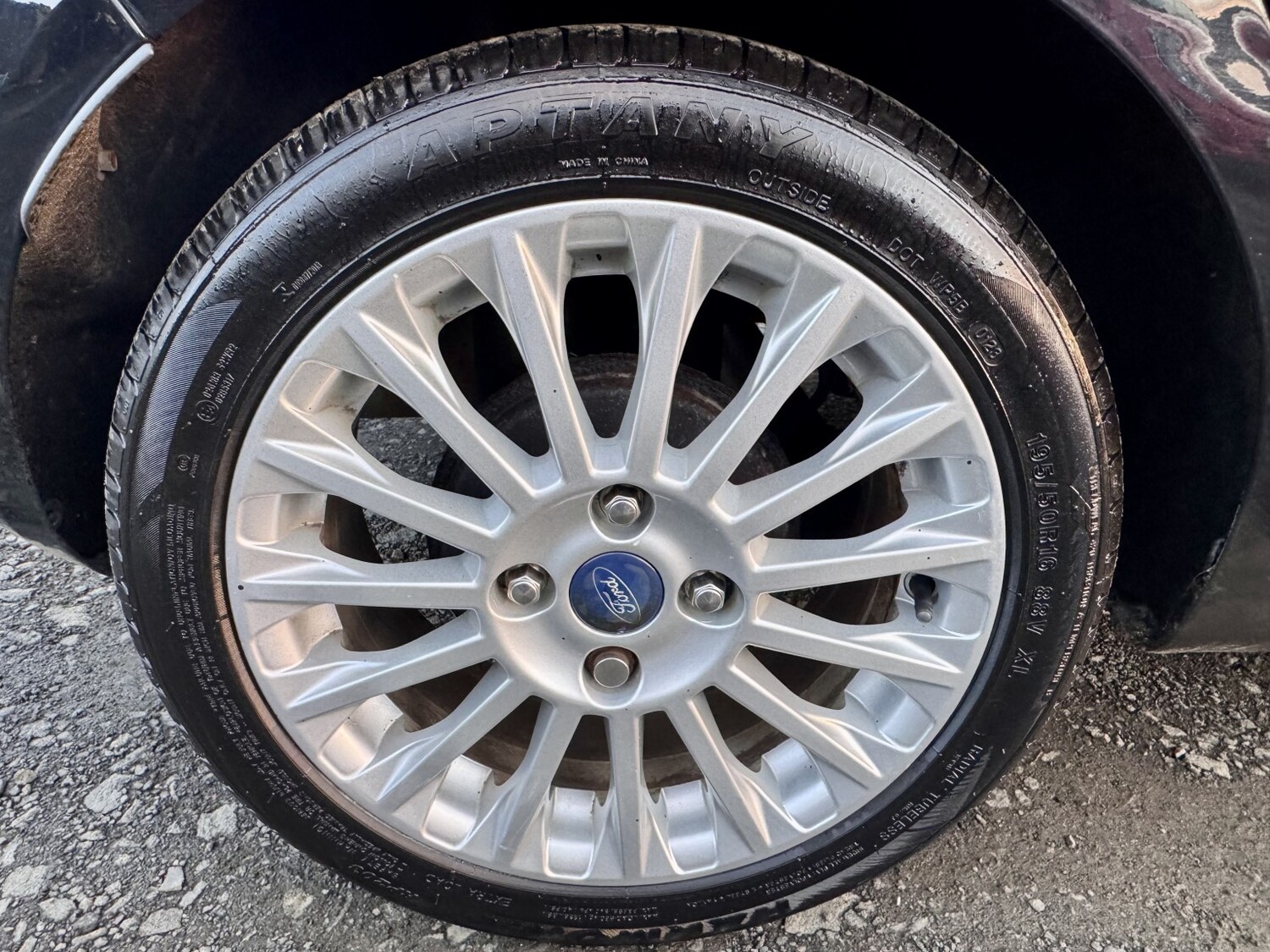 Used Ford Fiesta 2014 for sale - 77701085: Photo 24