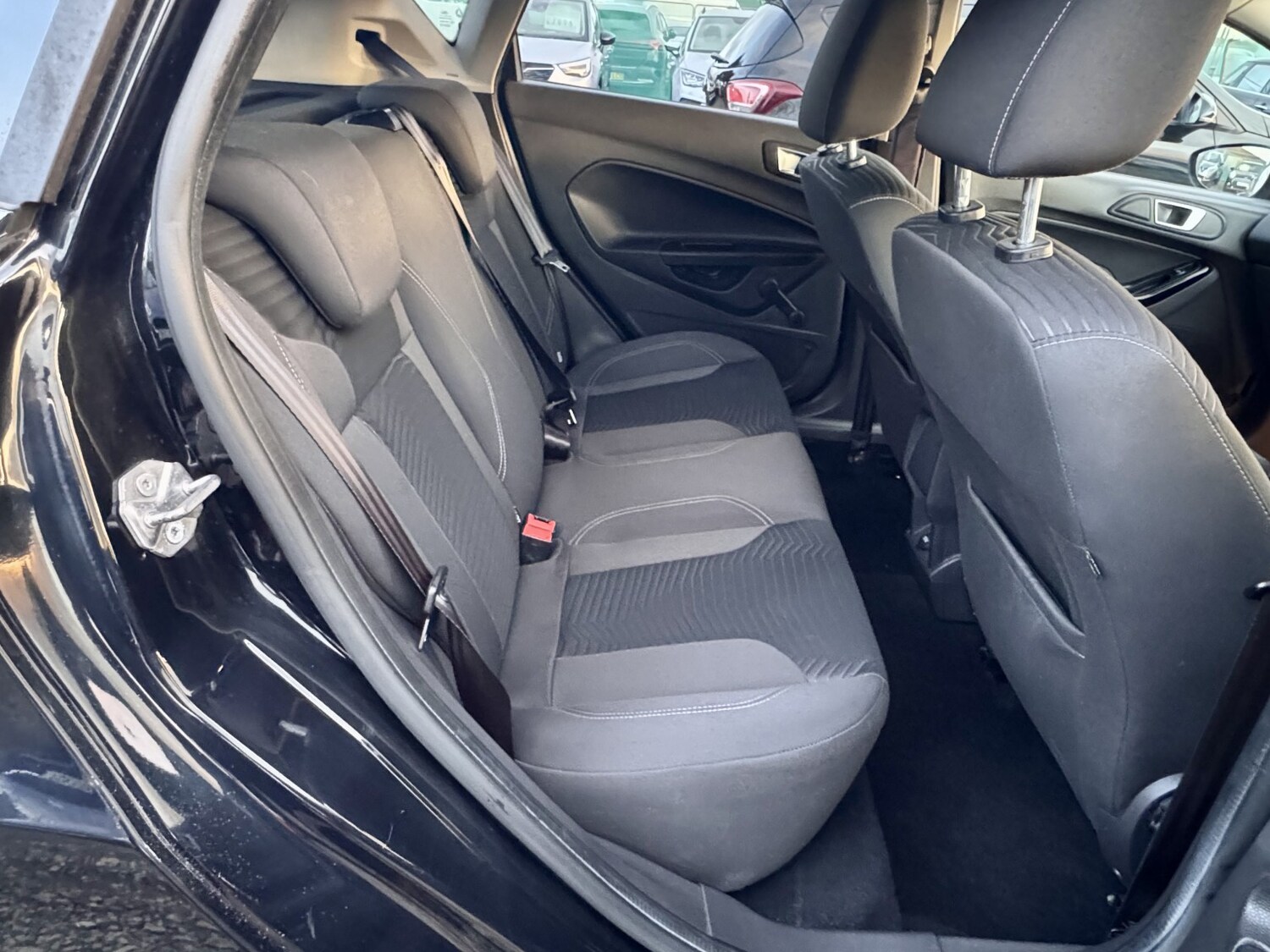 Used Ford Fiesta 2014 for sale - 77701085: Photo 27