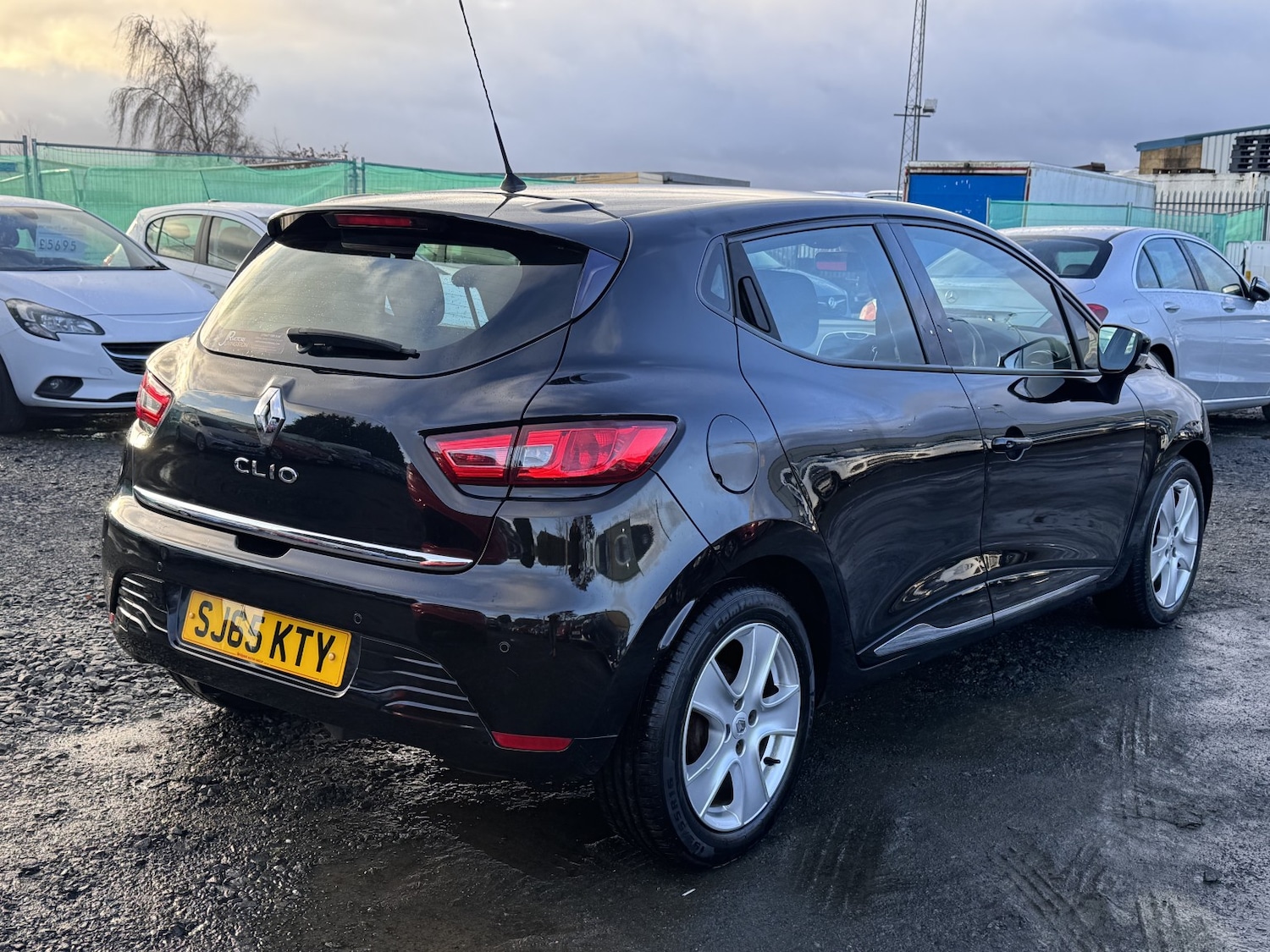 Used Renault Clio 2015 for sale - 76863870: Photo 9