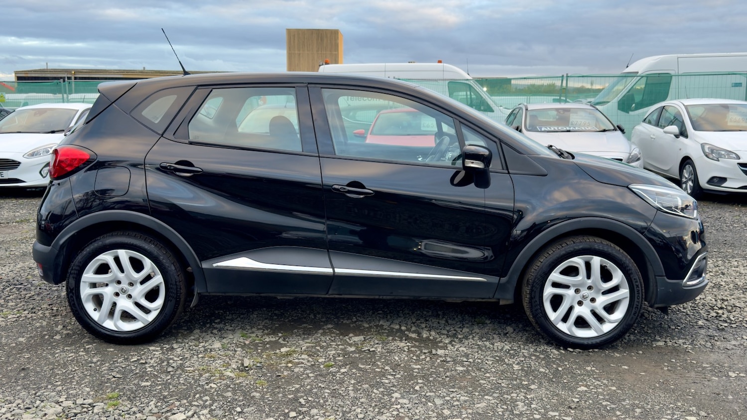Used Renault Captur 2016 for sale - 76521044: Photo 10