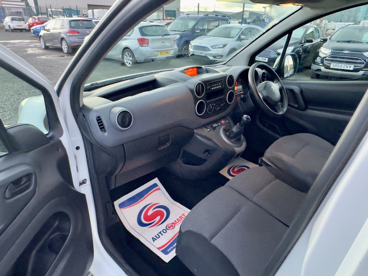 Used Peugeot Partner 2014 for sale - 76637459: Photo 15