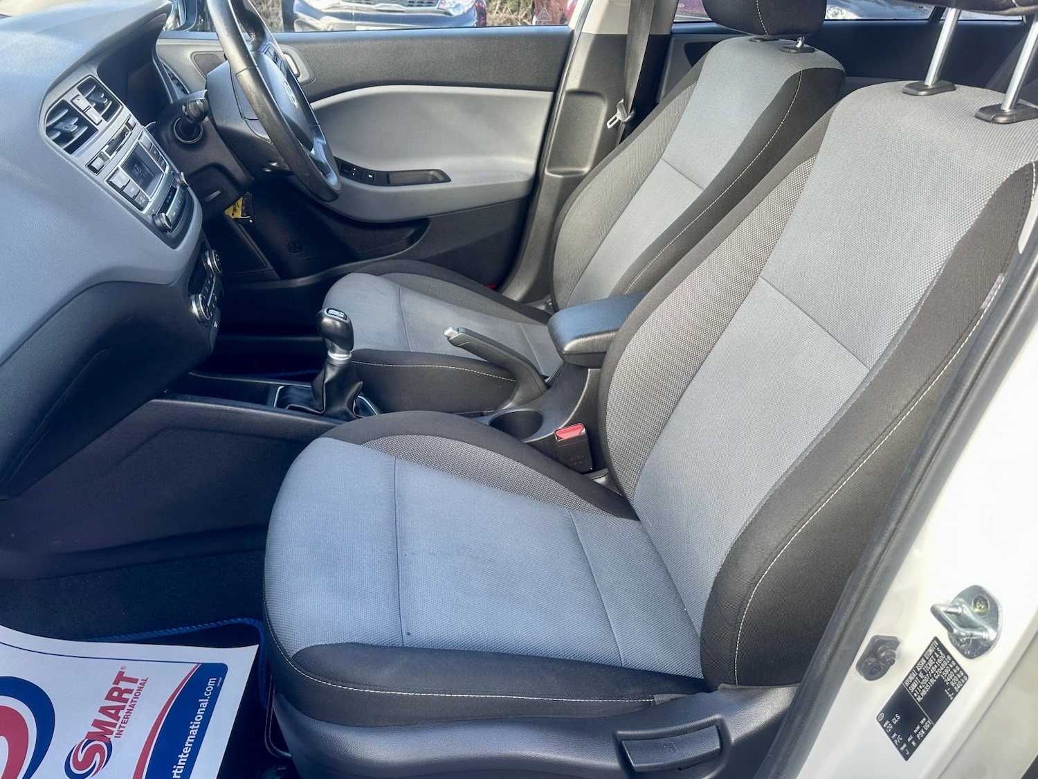 Used Hyundai i20 2015 for sale - 76358184: Photo 14