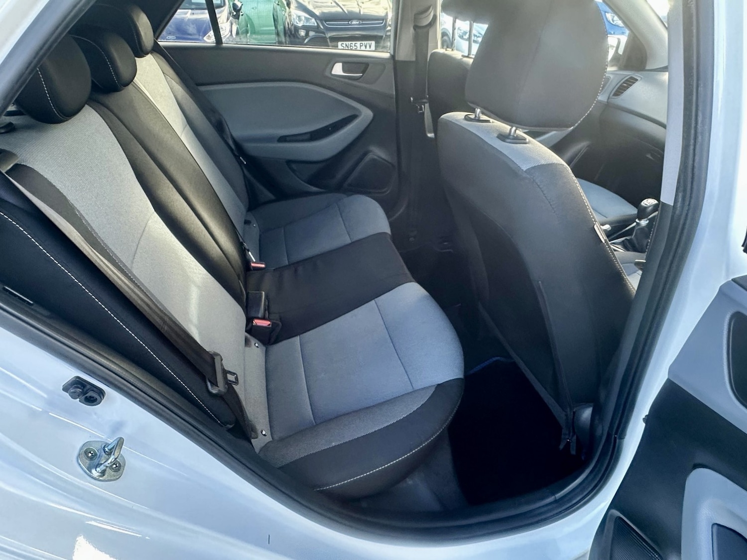 Used Hyundai i20 2015 for sale - 76358184: Photo 18