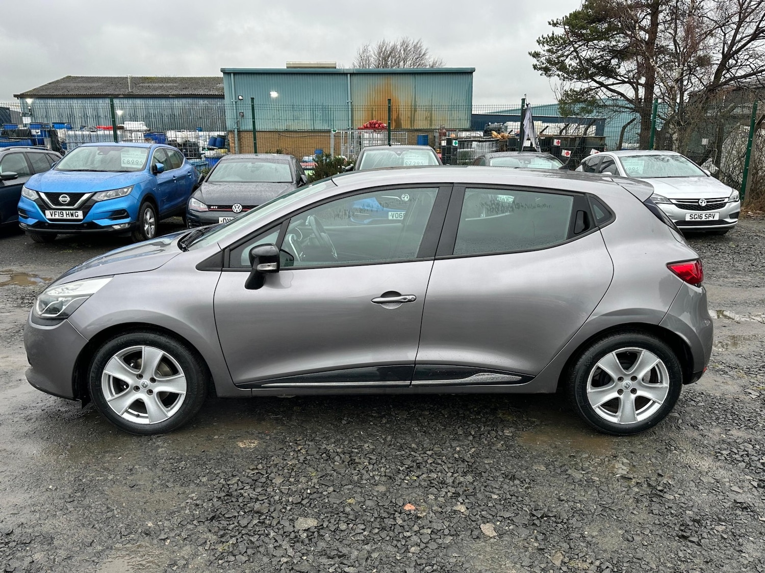 Used Renault Clio 2016 for sale - 77453385: Photo 11