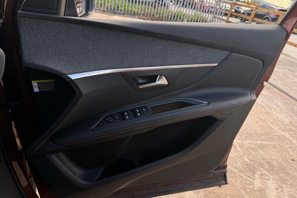 Used Peugeot 3008 2018 for sale - 75582466: Photo 12