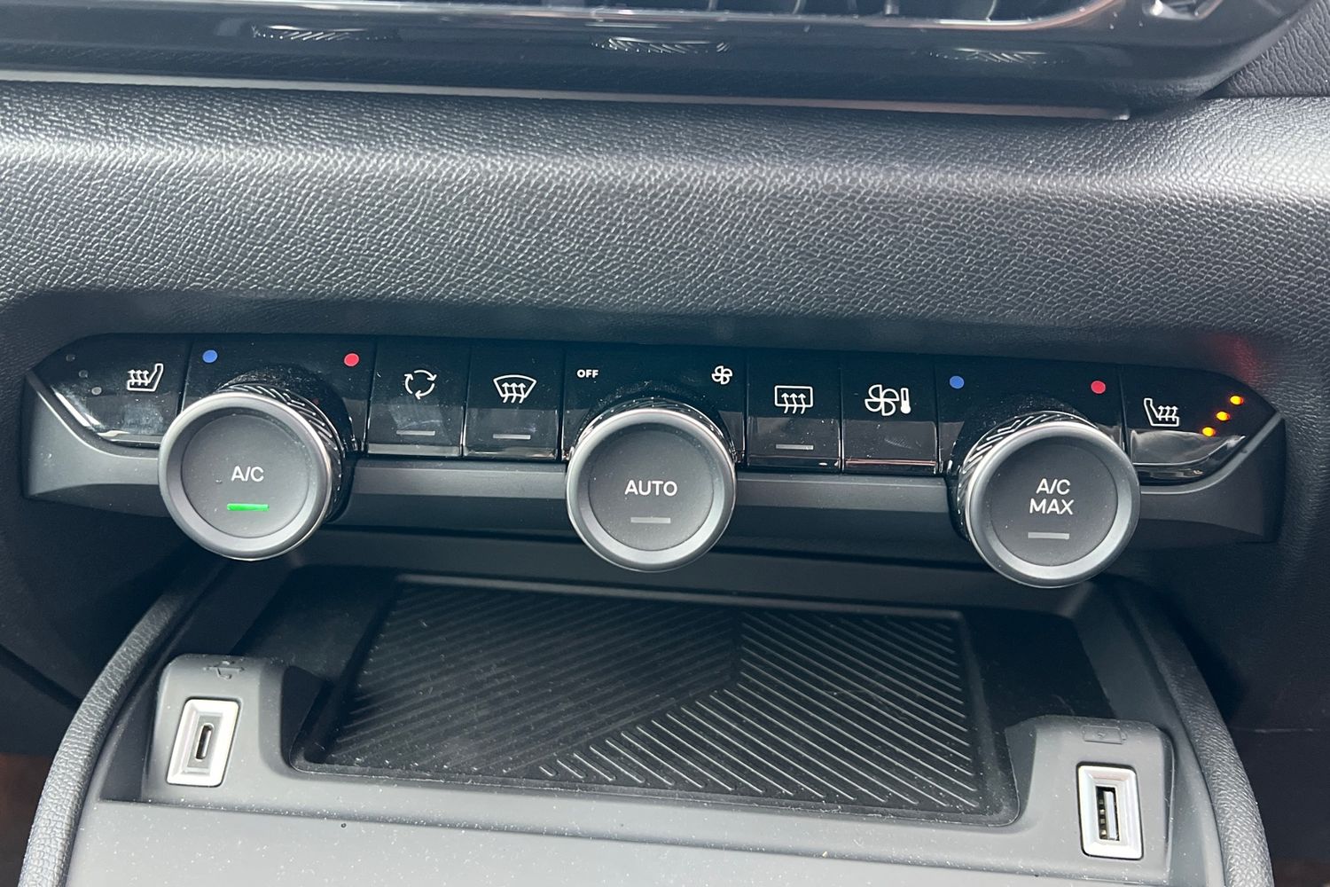 Used Citroen C4 2025 for sale - 76604167: Photo 12