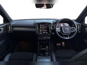 Used Volvo XC40 2018 for sale - 77979728: Photo