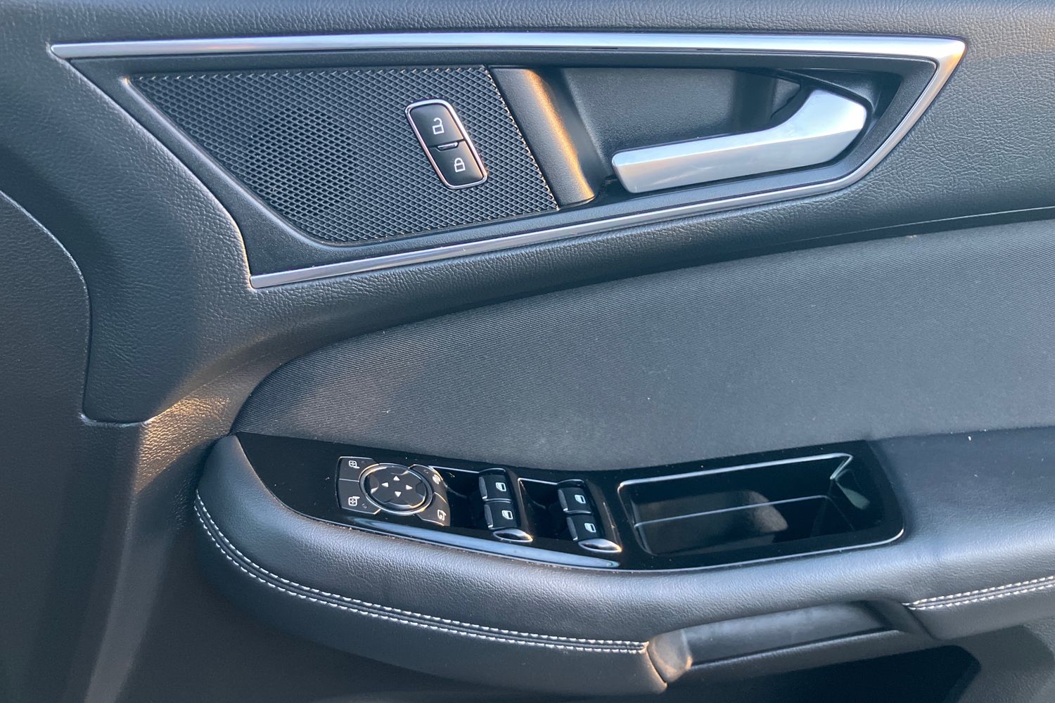 Used Ford S-Max 2022 for sale - 77494111: Photo 24