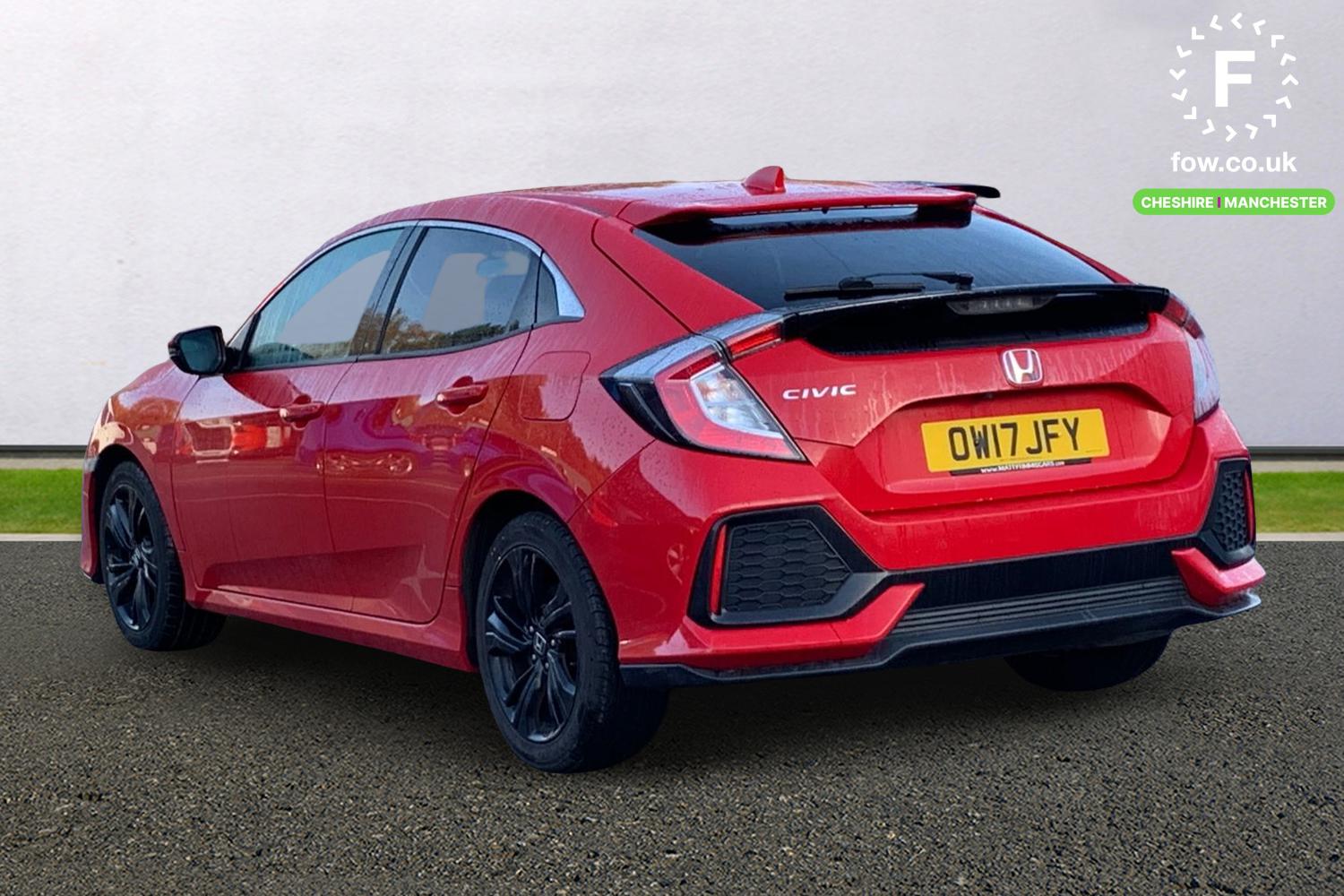 Used Honda Civic 2017 for sale - 76641793: Photo 2