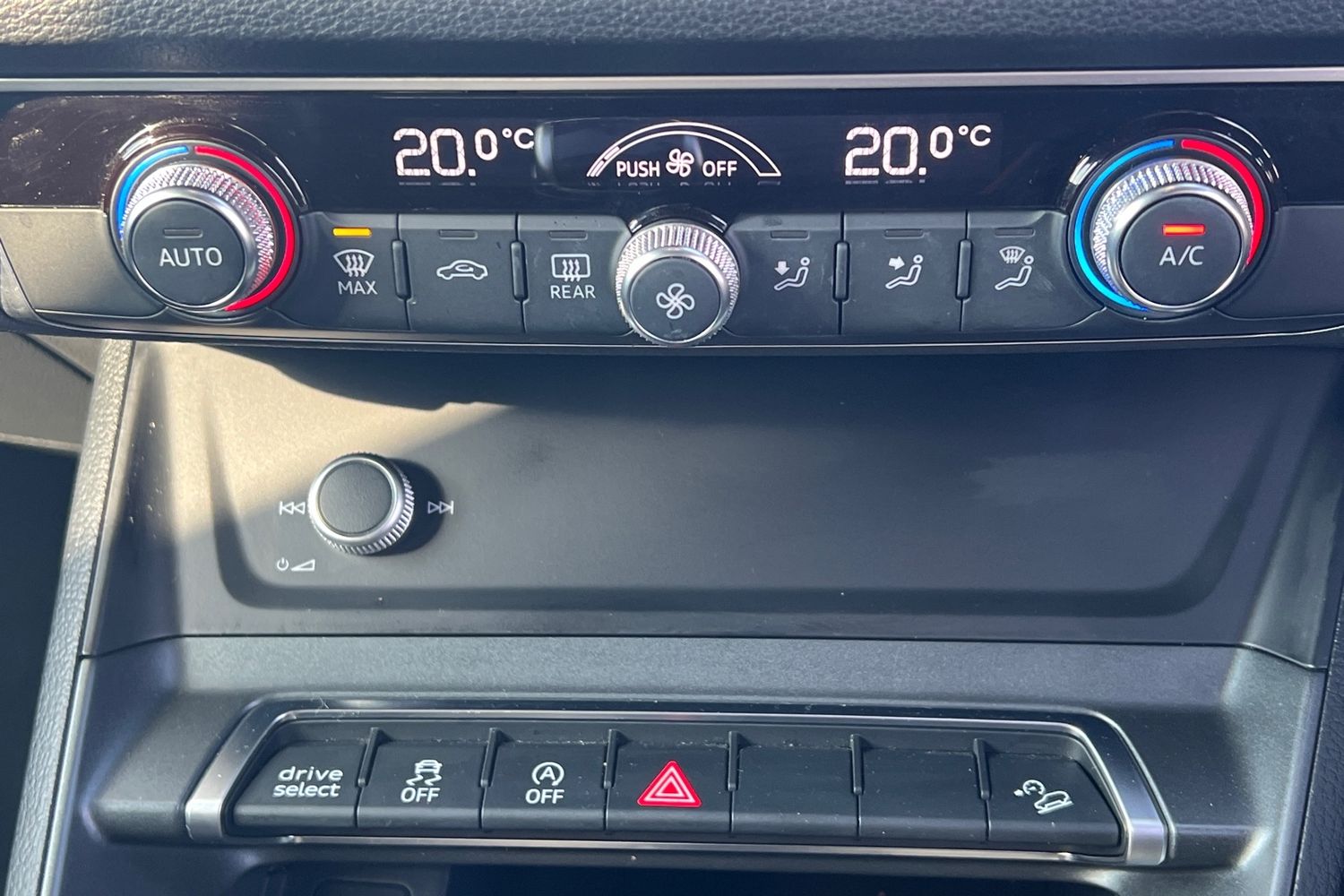 Used Audi Q3 2020 for sale - 77764496: Photo 12