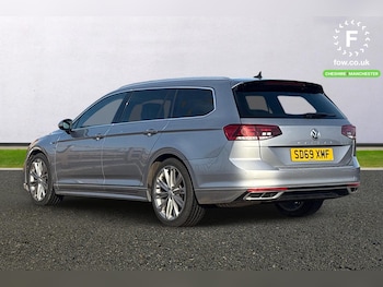 Used Volkswagen Passat 2019 for sale - 77527772: Photo