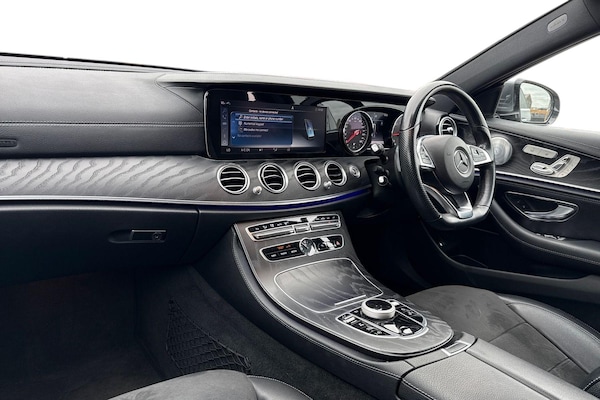 Used Mercedes-Benz E Class 2018 for sale - 76274838: Photo 4