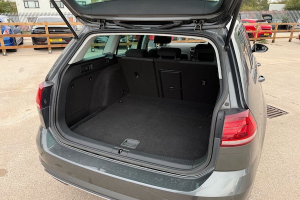 Used Volkswagen Golf 2019 for sale - 76143835: Photo 15