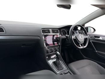 Used Volkswagen Golf 2019 for sale - 76143835: Photo 4