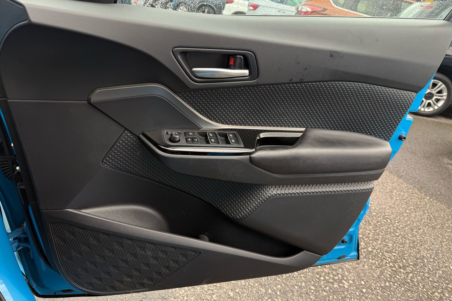 Used Toyota C-HR 2018 for sale - 77241441: Photo 12