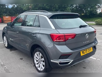 Used Volkswagen T-Roc 2019 for sale - 79043368: Photo