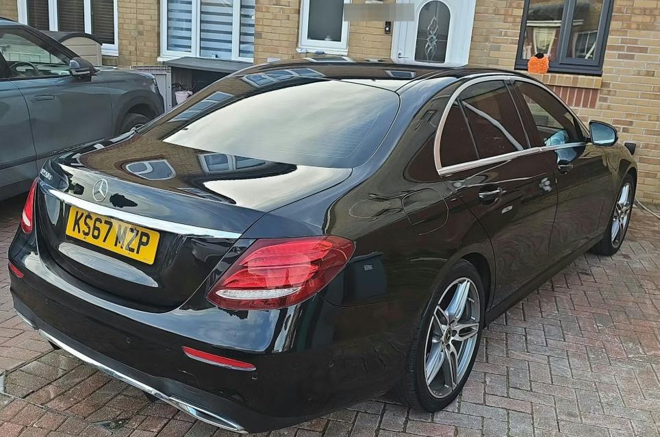 Used Mercedes-Benz E Class 2017 for sale - 77692288: Photo 2