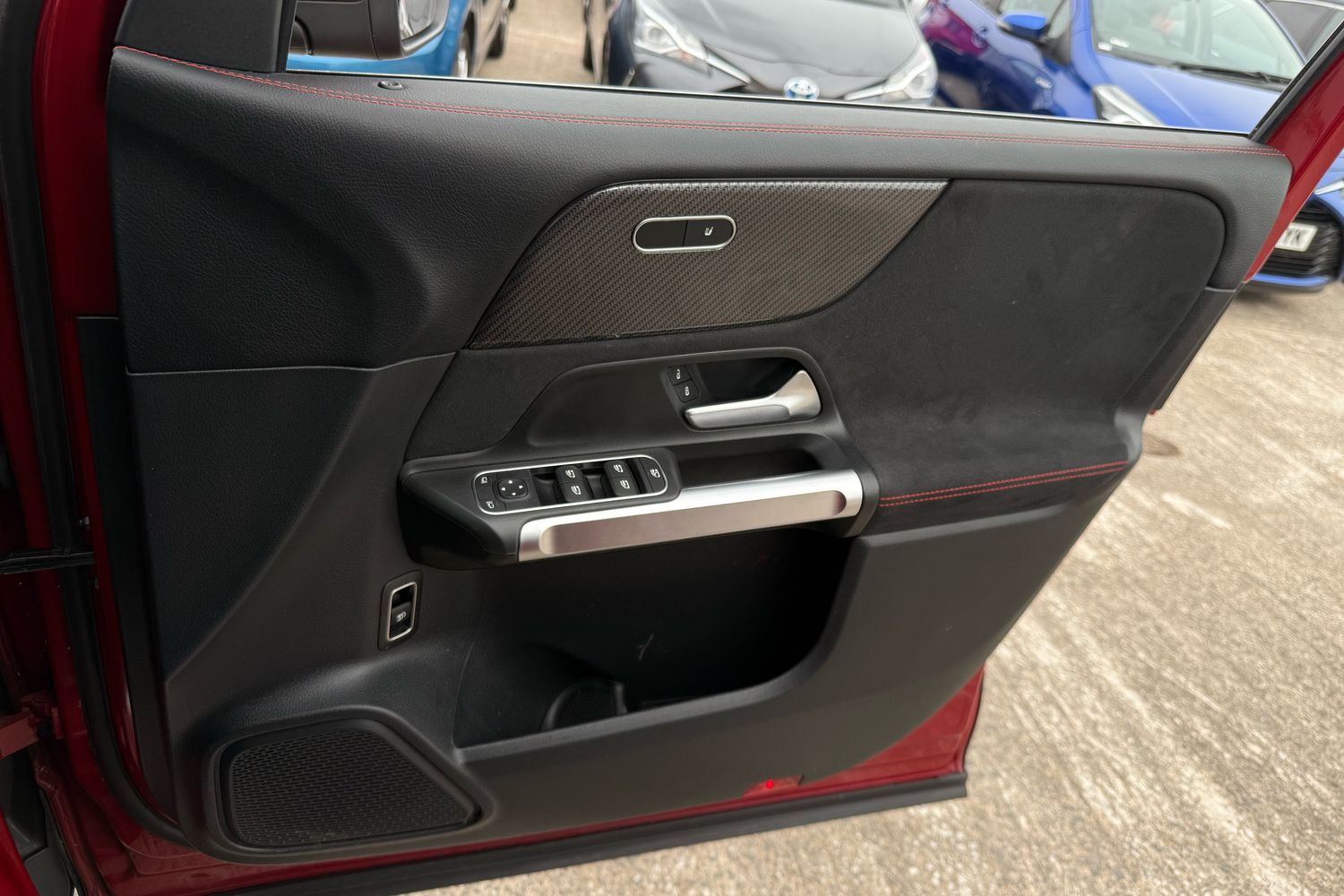 Used Mercedes-Benz GLB 2021 for sale - 75849997: Photo 12