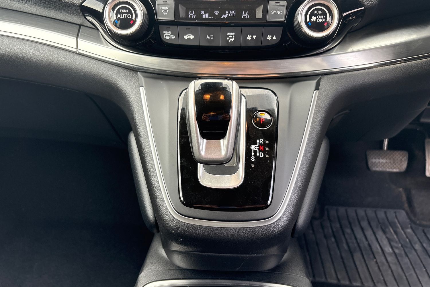 Used Honda CR-V 2018 for sale - 77515066: Photo 11