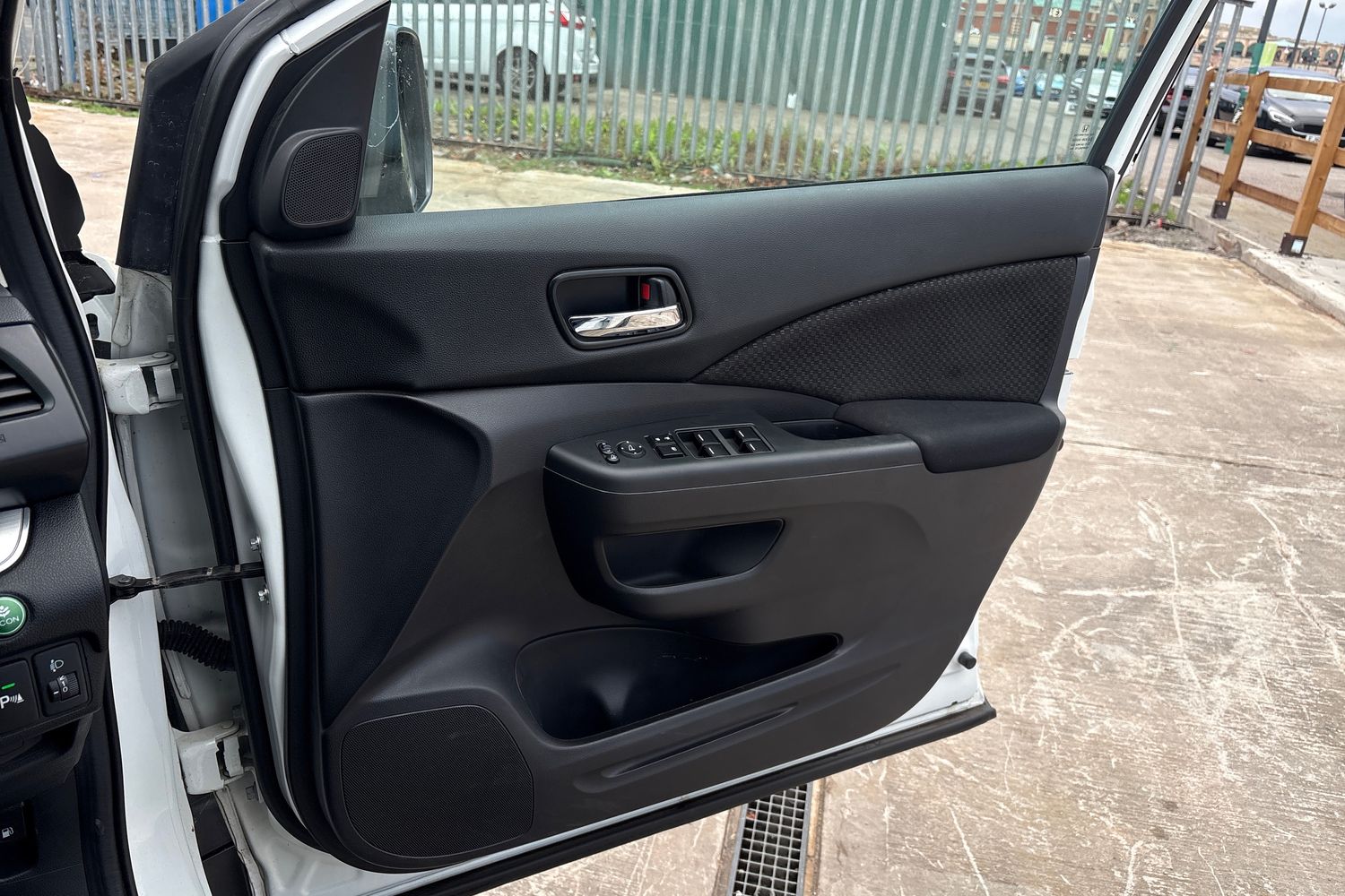 Used Honda CR-V 2018 for sale - 77515066: Photo 15