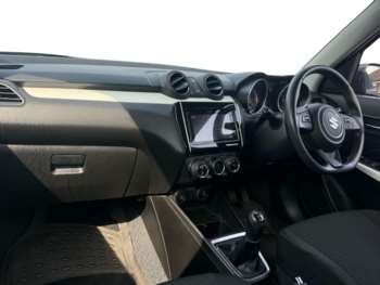 Used Suzuki Swift 2017 for sale - 74939156: Photo