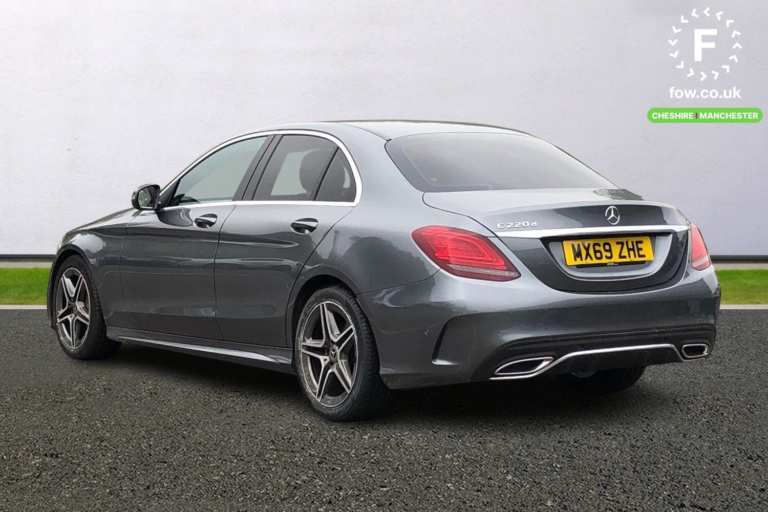 Used Mercedes-Benz C Class 2019 for sale - 76972785: Photo 2